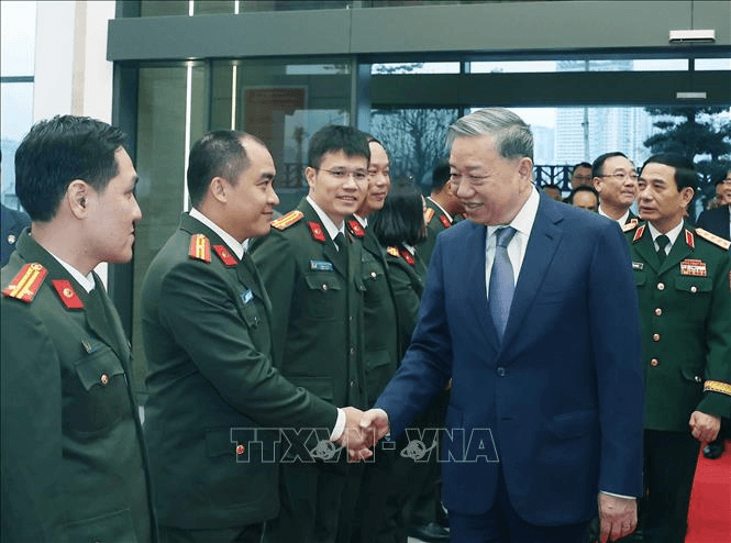 Tổng Bí thư Tô Lâm thăm, kiểm tra, chúc Tết cán bộ, chiến sĩ Trung tâm An ninh mạng quốc gia