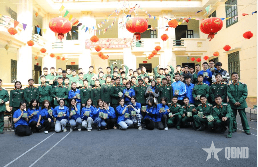 Không khí chuẩn bị Tết ở Đại đội Vệ binh, Văn phòng Học viện Chính trị