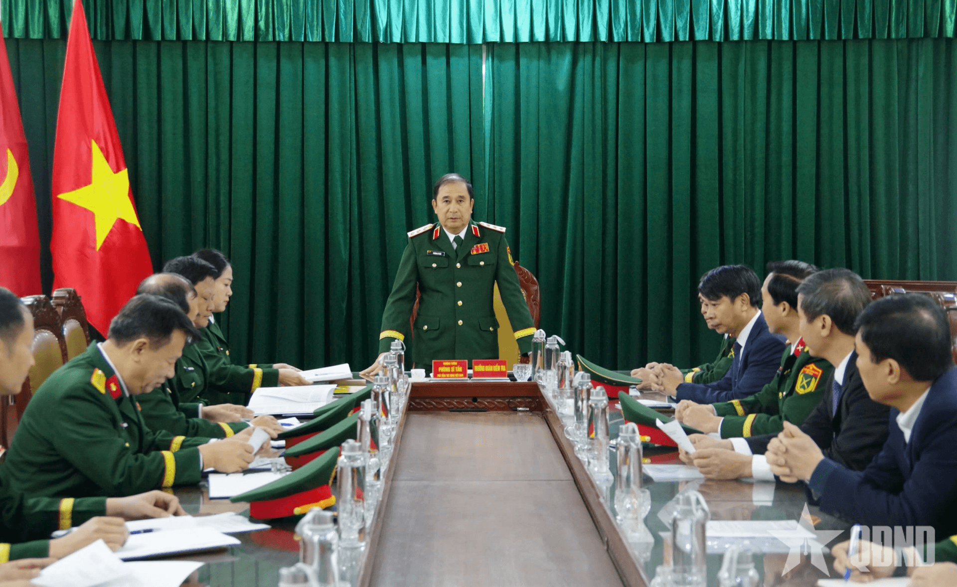 Thượng tướng Phùng Sĩ Tấn kiểm tra công tác sẵn sàng chiến đấu tại Vĩnh Phúc