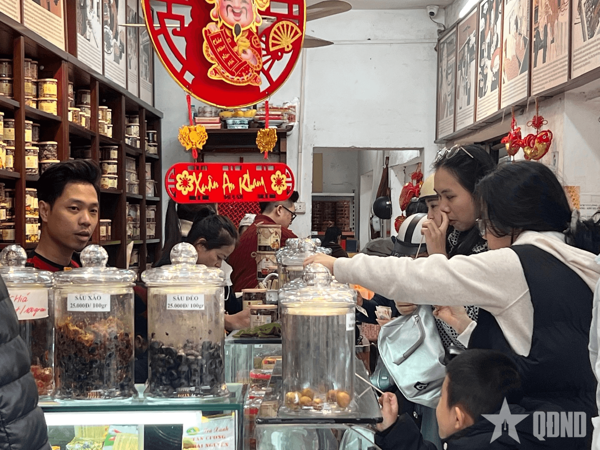 Giá cả thị trường Tết Nguyên đán Ất Tỵ giữ ổn định