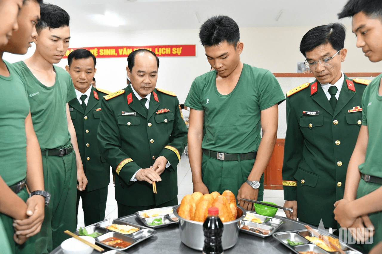 Kiên Giang: Bảo đảm bữa ăn cho bộ đội dịp Tết Nguyên đán