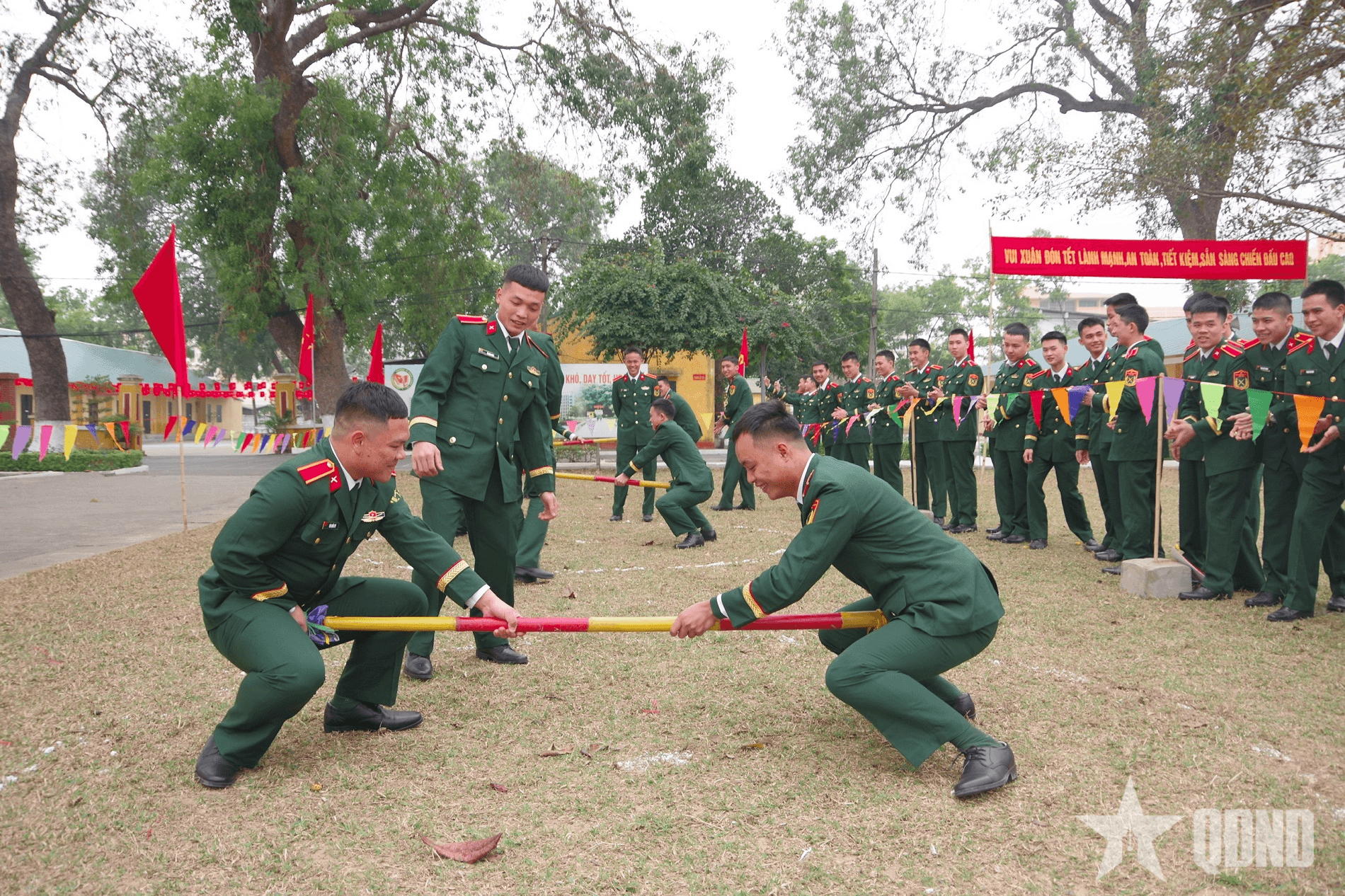 Vui đón Tết cùng học viên Trường Sĩ quan Chính trị