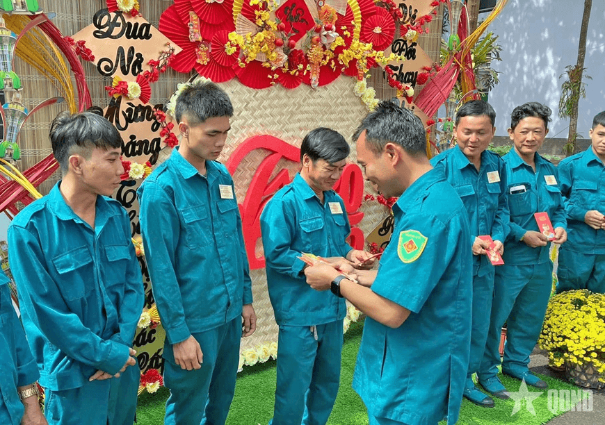 “Sao vuông” Thủ Dầu Một vui Tết rộn ràng
