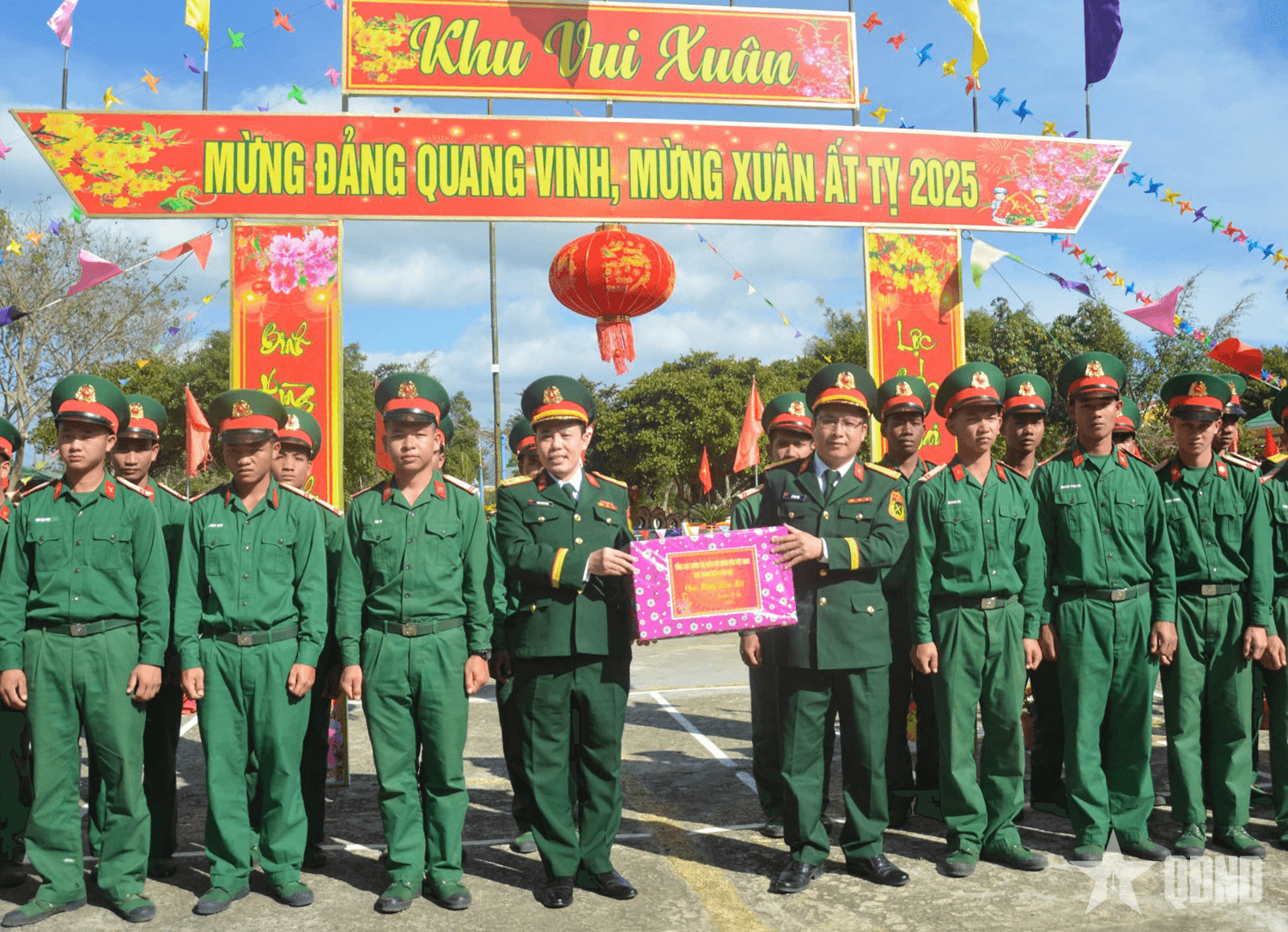 Nhiều hoạt động ý nghĩa của thanh niên Quân đội dịp Tết Nguyên đán