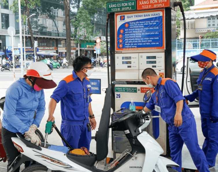 Giá xăng dầu đồng loạt giảm từ 15 giờ ngày 1-2