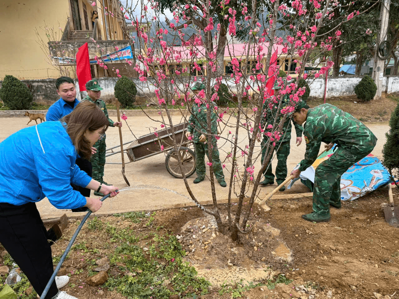 BĐBP Nghệ An hưởng ứng Tết trồng cây “Đời đời nhớ ơn Bác Hồ”