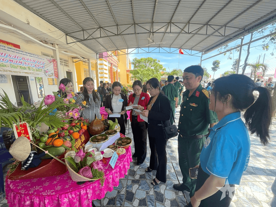 In đậm niềm vui Tết quân dân năm 2025 nơi biên giới