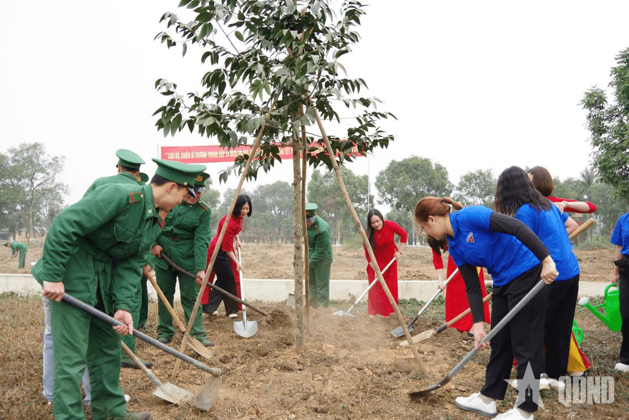 Trường Trung cấp 24 Biên phòng phát động Tết trồng cây