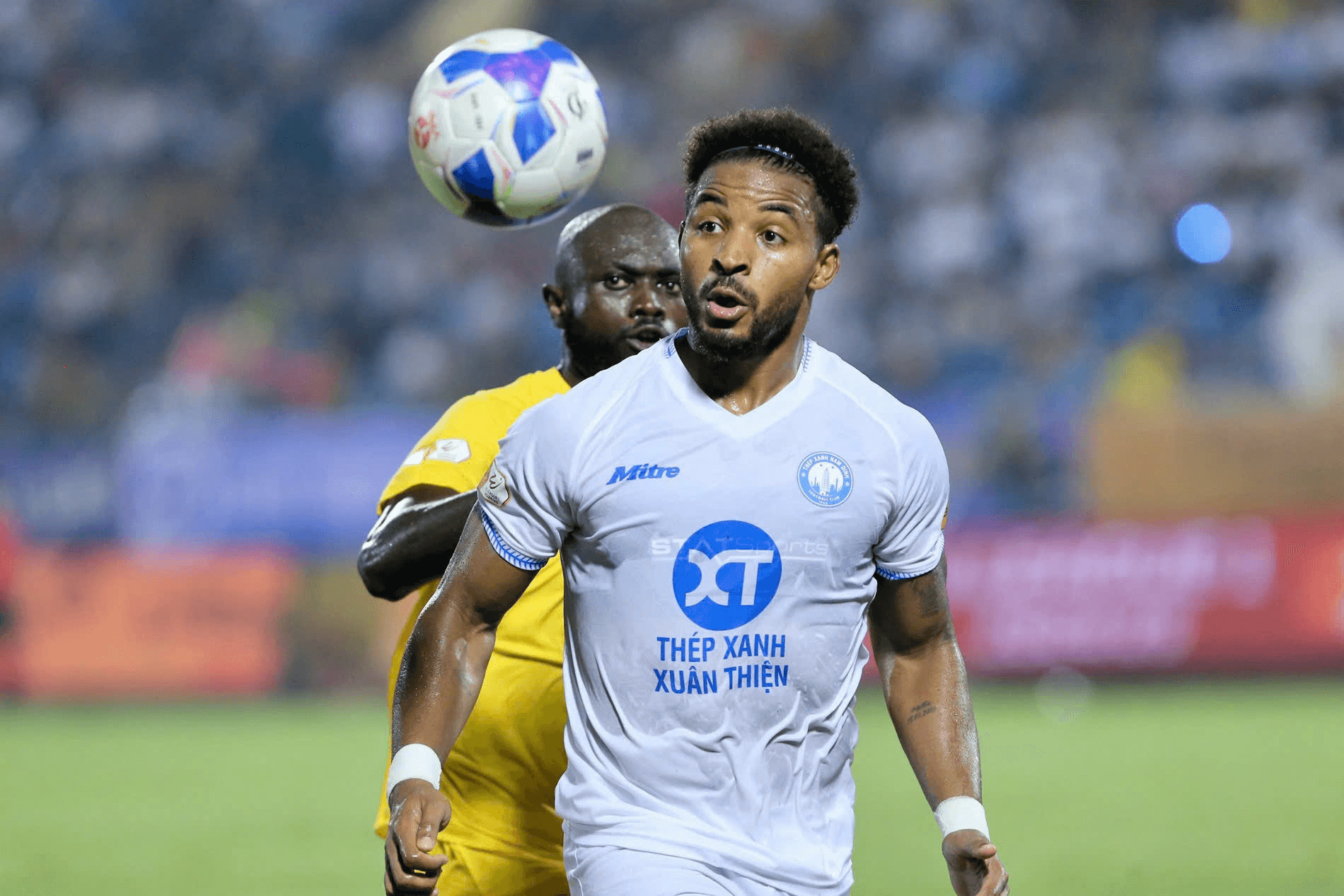 Nguyễn Xuân Son chấn thương vẫn xuất sắc nhất V-League tháng 1