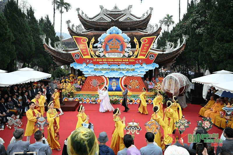 Lễ hội, đừng tràn lan và lãng phí