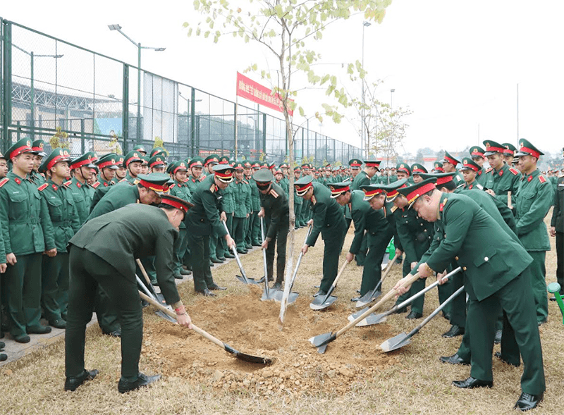 Trường Sĩ quan Chính trị phát động “Tết trồng cây đời đời nhớ ơn Bác Hồ”