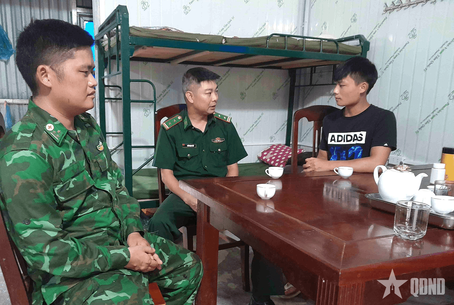 Câu chuyện tình người ở nơi cuối trời biên cương