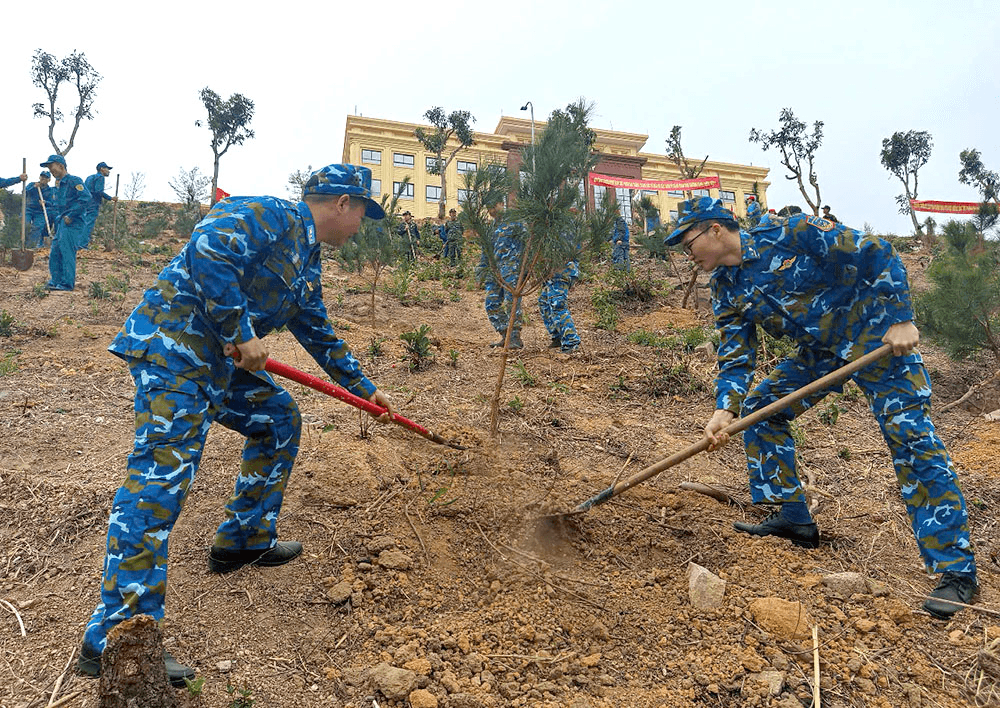 Để đơn vị ngày càng xanh, sạch, đẹp