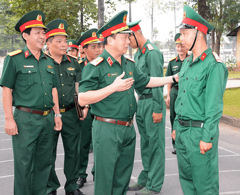 Tổng cục Hậu cần-Kỹ thuật kiểm tra chuẩn bị huấn luyện tại Trường Sĩ quan Kỹ thuật quân sự