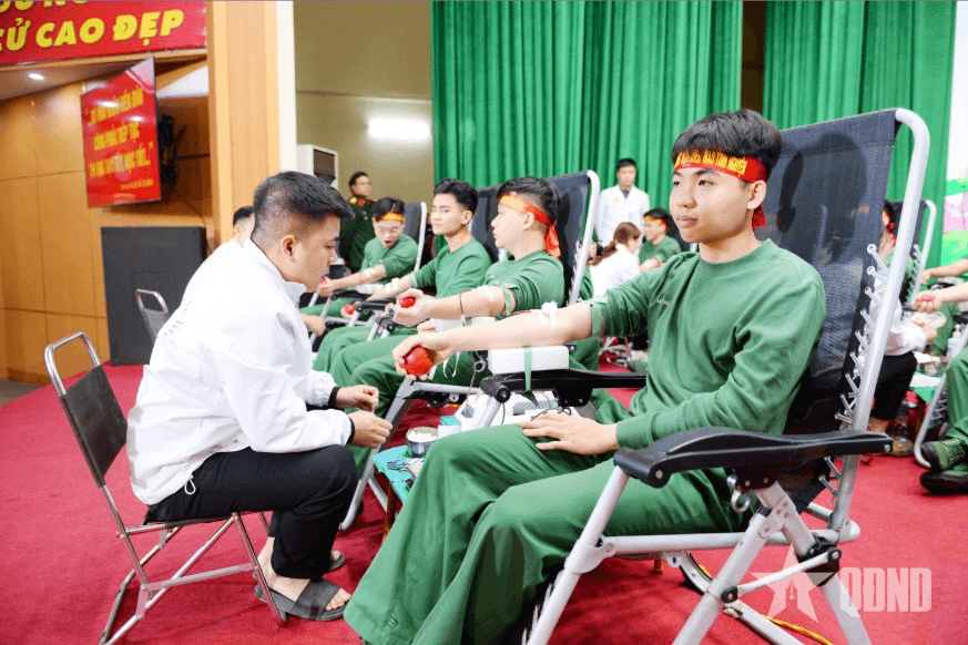 Hiến máu cứu người - nghĩa cử của lòng nhân ái