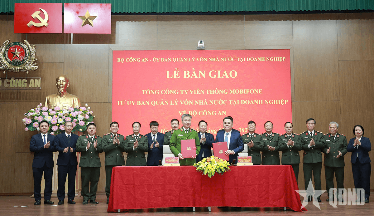 Bàn giao Tổng công ty Viễn thông MobiFone về Bộ Công an