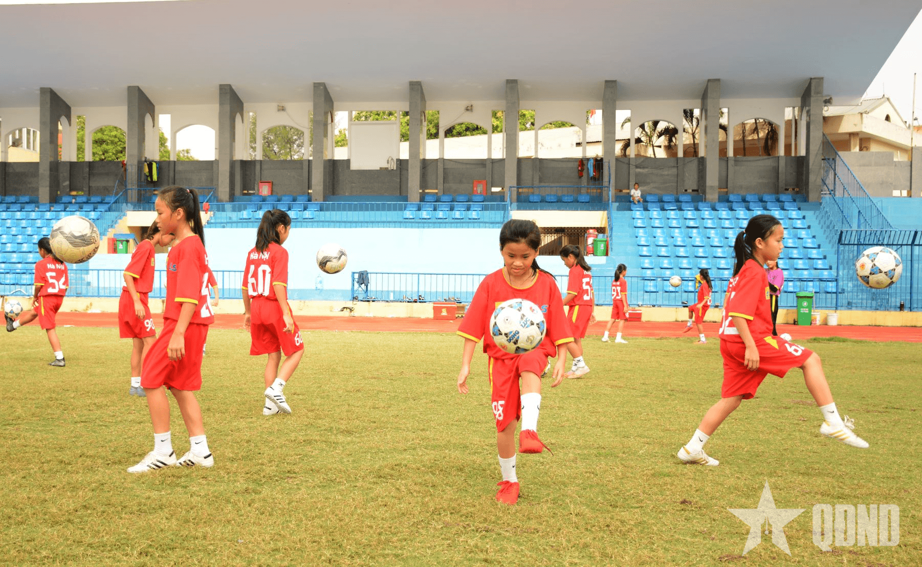 Kiên trì ươm mầm bóng đá nữ trẻ