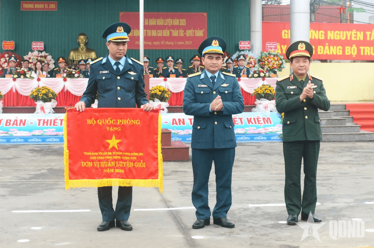 Bản tin thời sự tổng hợp tuần: Toàn quân sôi nổi ra quân huấn luyện năm 2025