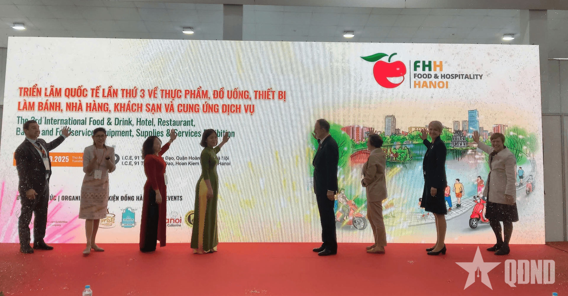 Hơn 180 doanh nghiệp tham gia triển lãm thực phẩm, đồ uống và dịch vụ lưu trú