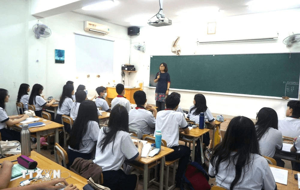 Nghiêm cấm cắt xén chương trình các môn học