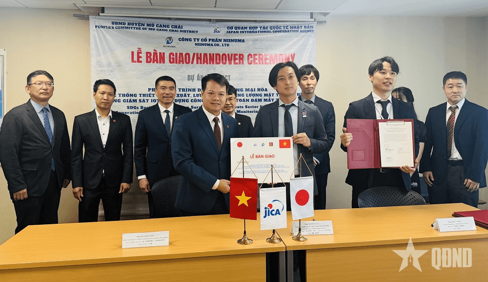 JICA bàn giao 300 thiết bị phát và lưu trữ điện năng lượng mặt trời cho người dân huyện Mù Cang Chải