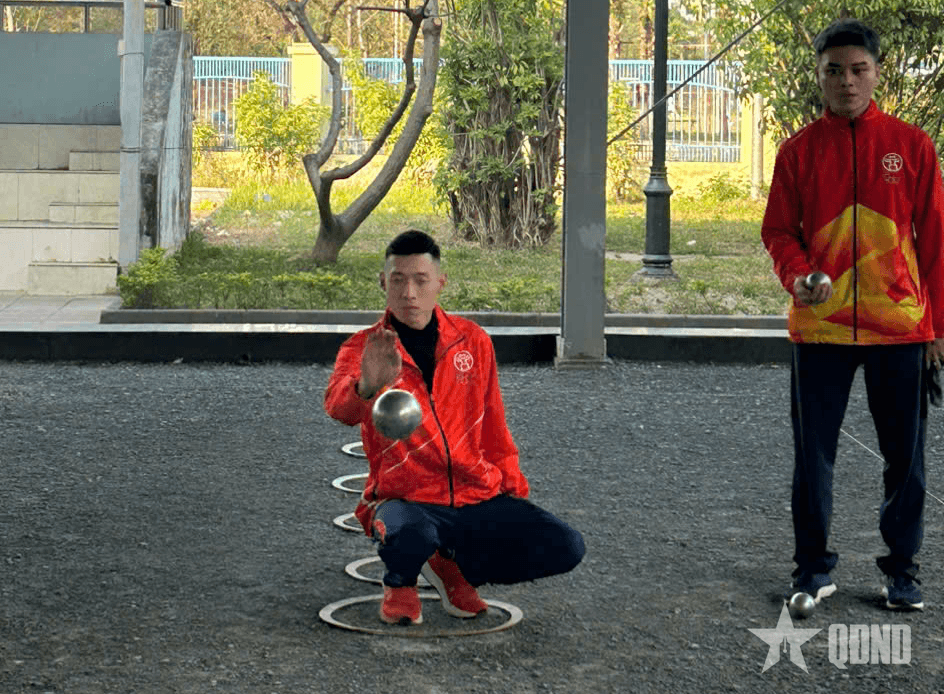Chuyện “trăm sự nhờ thầy” của đội bi sắt Hà Nội