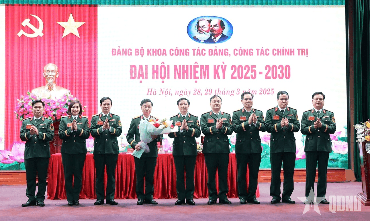 Đảng bộ Học viện Hậu cần chỉ đạo thành công đại hội Đảng bộ cơ sở làm trước