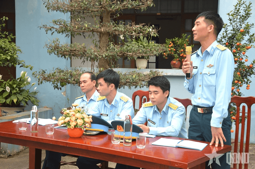 Dân chủ, cởi mở khi sinh hoạt chính trị, văn hóa, pháp luật ở Học viện Phòng không-Không quân