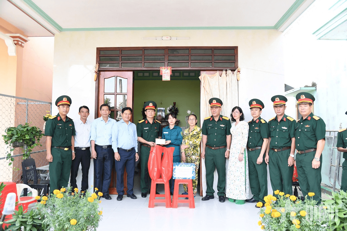 Những mô hình hỗ trợ dân quân