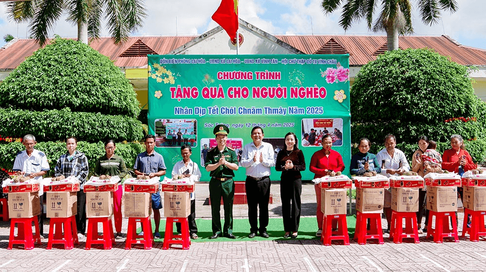 Bộ đội Biên phòng tỉnh Sóc Trăng: Nhiều hoạt động ý nghĩa nhân dịp Tết cổ truyền Chol Chnam Thmay