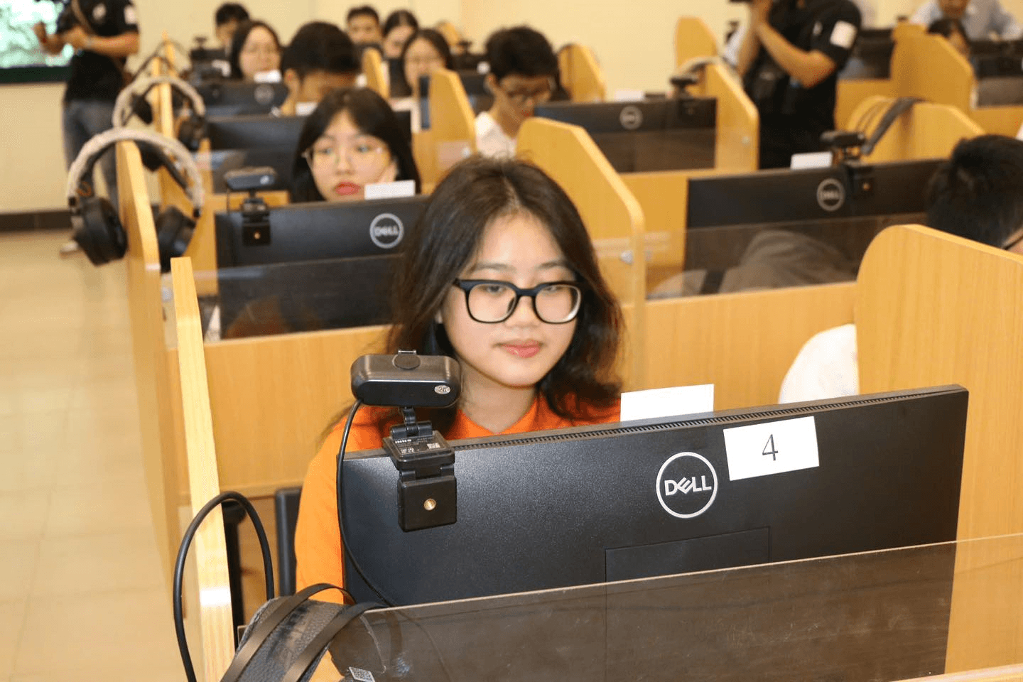 Gần 2.000 thí sinh tranh tài tại Cuộc thi vô địch tin học văn phòng thế giới - Viettel 2025