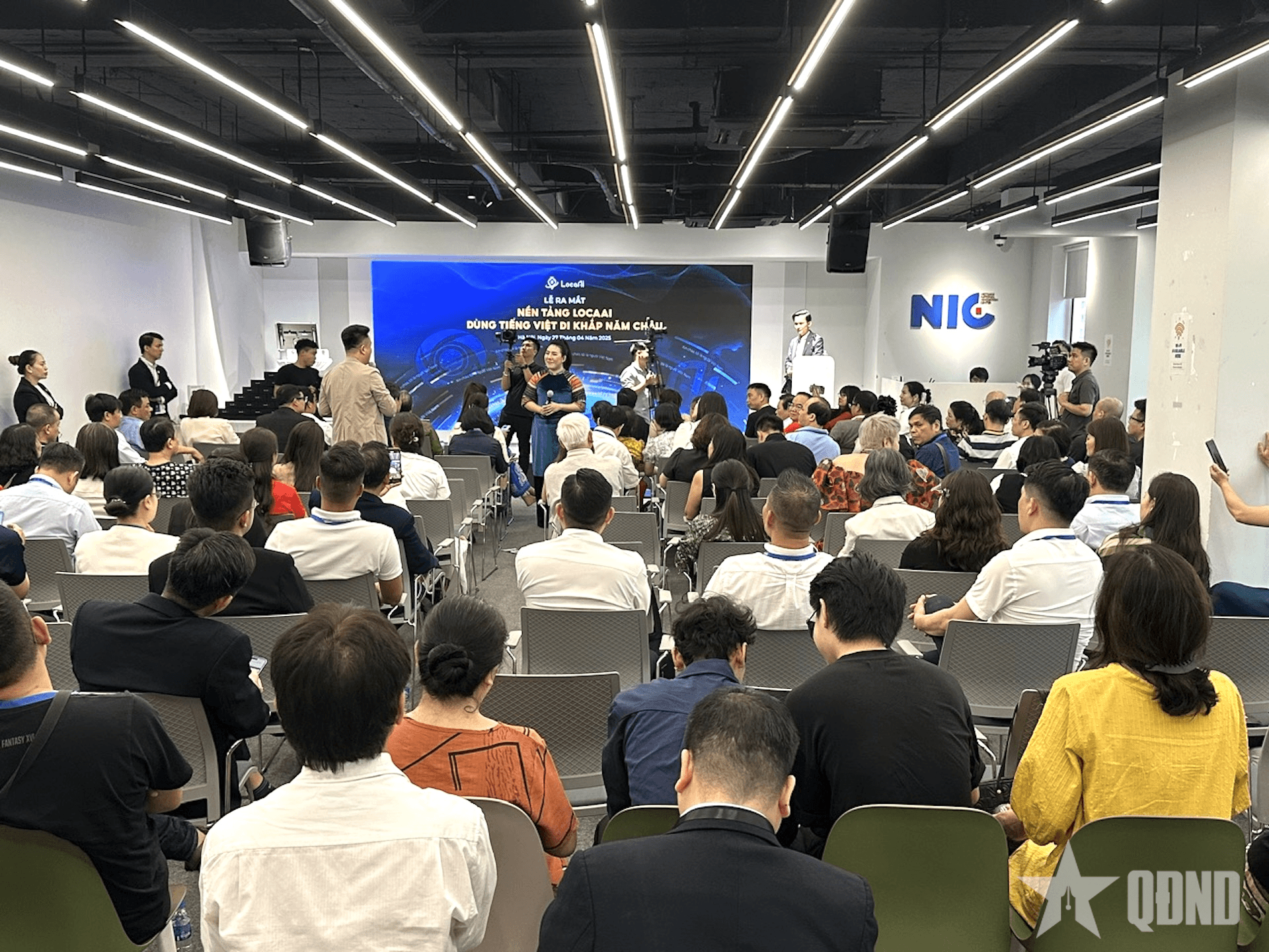 Ra mắt nền tảng trí tuệ nhân tạo Loca AI-dùng tiếng Việt đi khắp năm châu