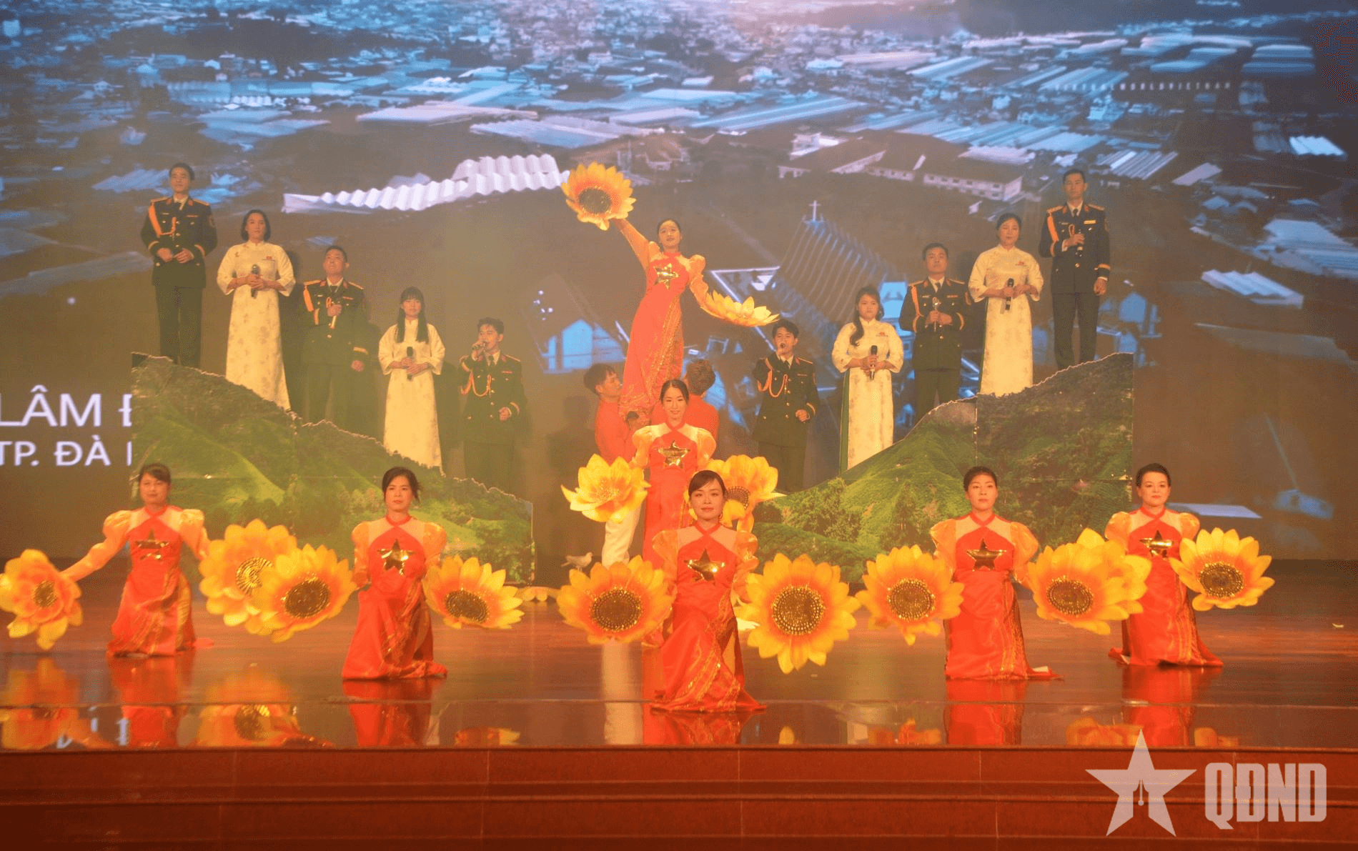 Sáng mãi niềm tin chiến thắng