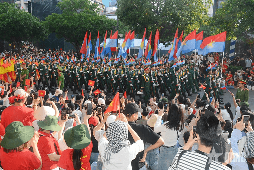 Âm hưởng tháng Tư