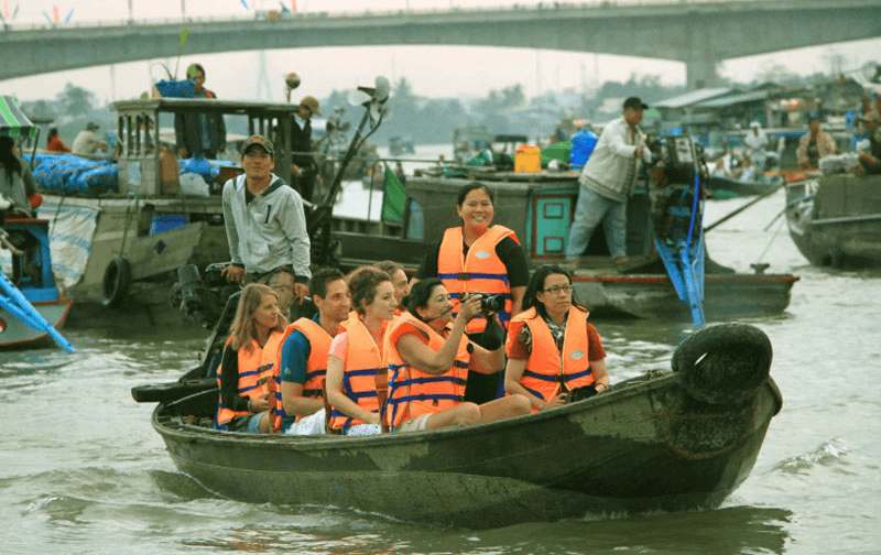Phát triển du lịch đường sông ở Đồng bằng sông Cửu Long: Cần có quy hoạch tổng thể và đầu tư bài bản
