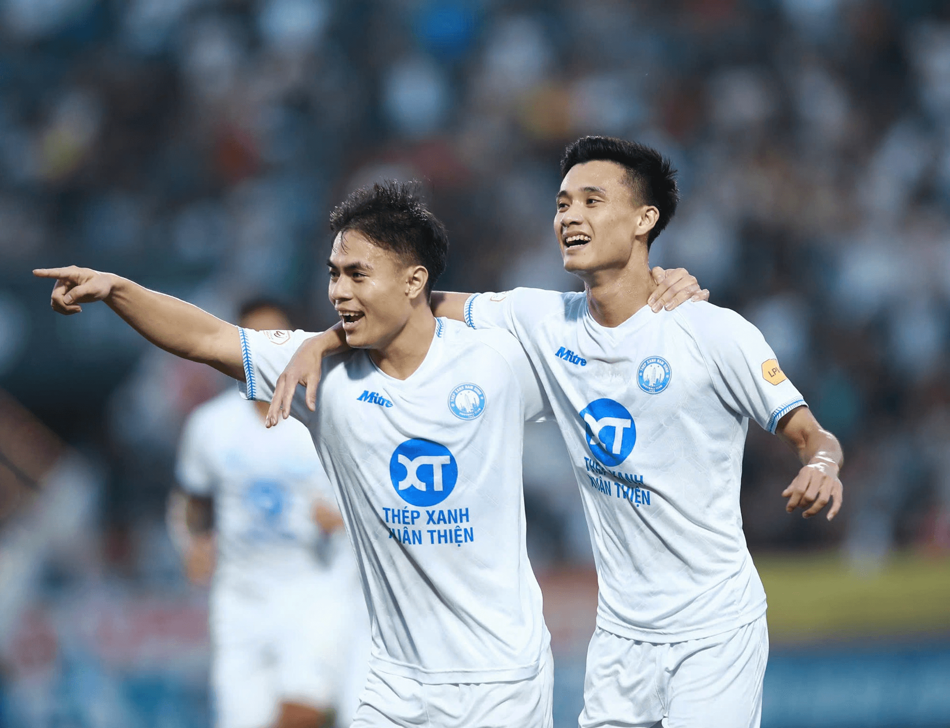 Thép Xanh Nam Định củng cố ngôi đầu V-League 2024-2025