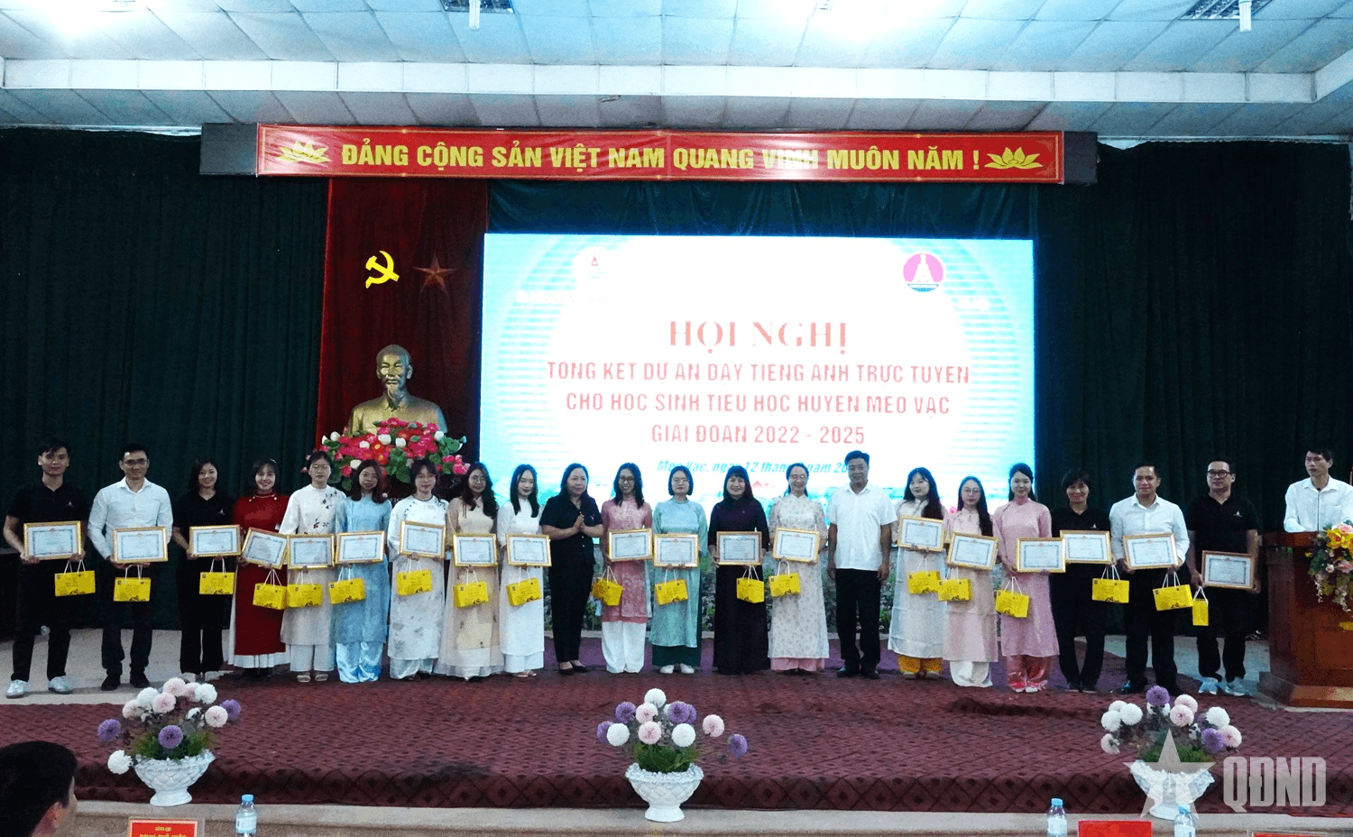 Hiệu quả từ Chương trình tiếng Anh trực tuyến cho học sinh vùng cao biên giới Hà Giang