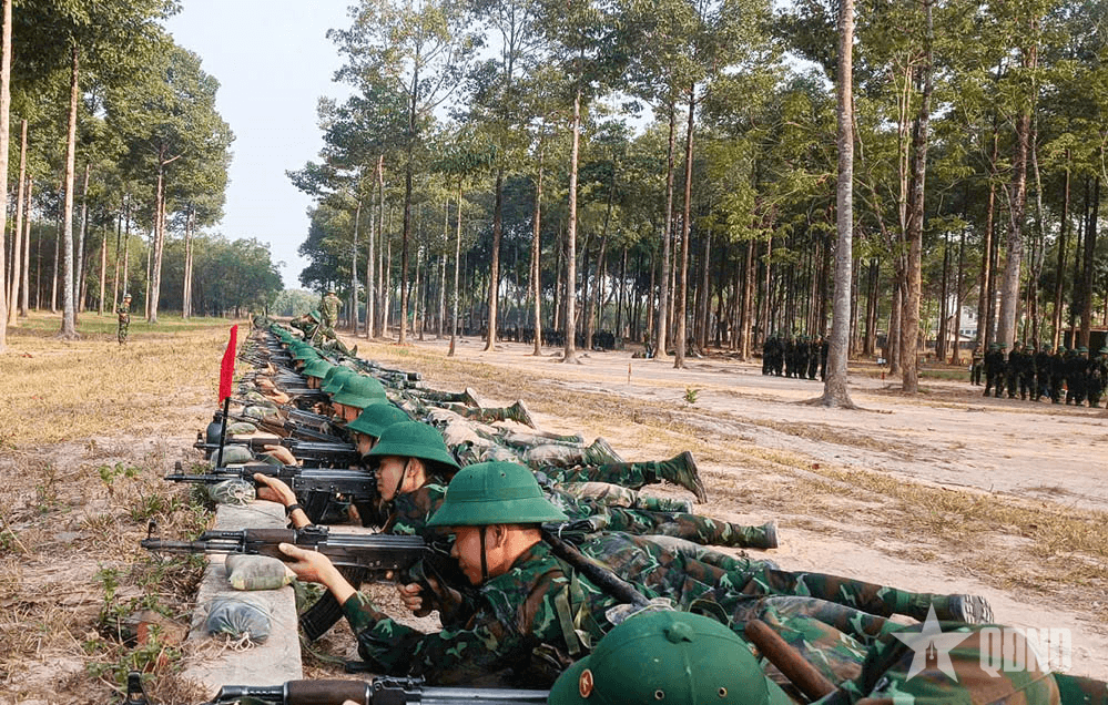 Gần gũi, tận tâm giúp chiến sĩ trưởng thành