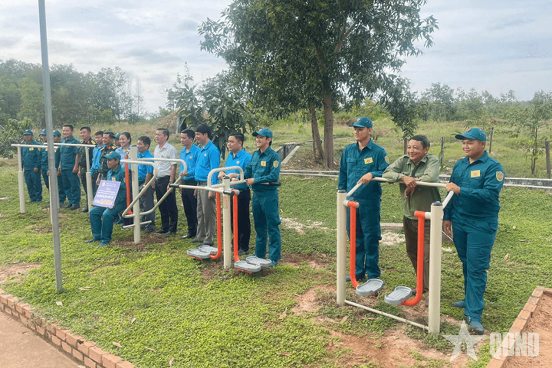 Đồng hành cùng đồng bào dân tộc thiểu số vùng biên