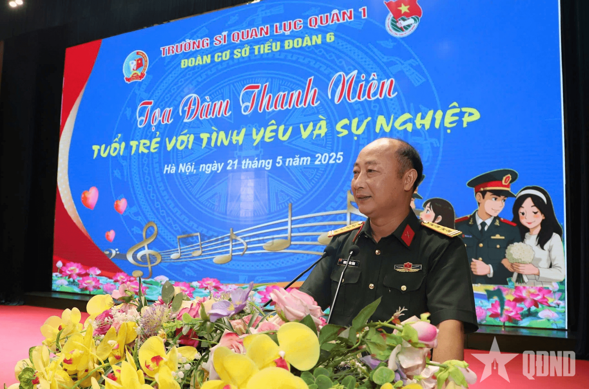 Tọa đàm thanh niên “Tuổi trẻ với tình yêu và sự nghiệp”
