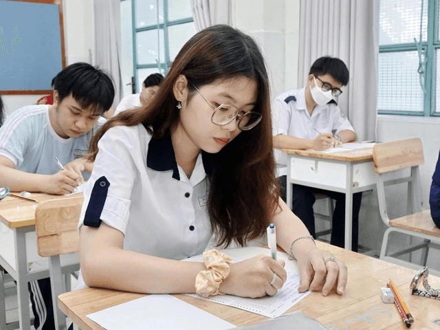 Thêm 11 thí sinh được ưu tiên xét tuyển thẳng vào đại học 2025