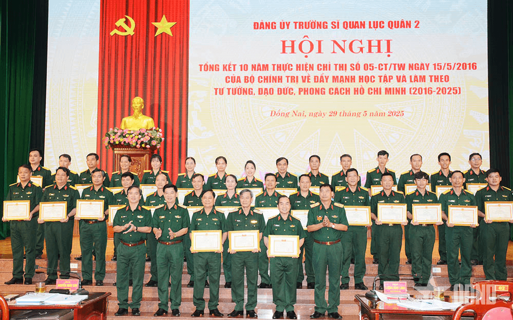 Đảng ủy Trường Sĩ quan Lục quân 2 lãnh đạo thực hiện hiệu quả Chỉ thị số 05