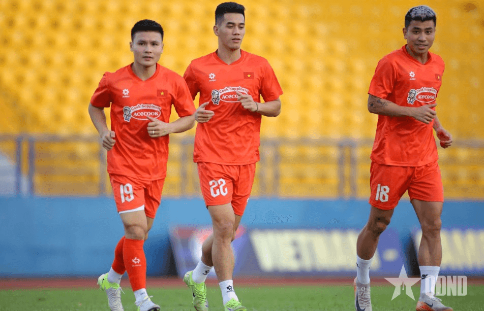 Nỗi lo tiền đạo cắm