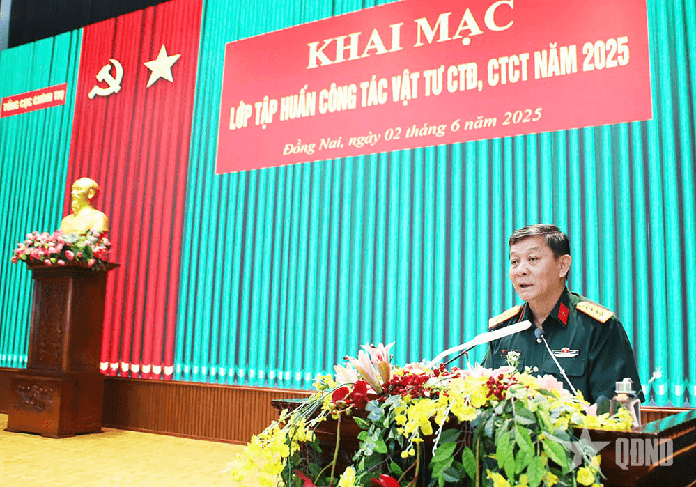 Trường Sĩ quan Lục quân 2 tập huấn công tác vật tư công tác Đảng, công tác chính trị