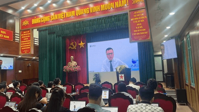 Hơn 300 nhà báo tham gia lớp học ứng dụng AI