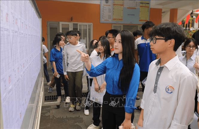 "Tiếp sức mùa thi" hỗ trợ thí sinh qua các nền tảng trực tuyến