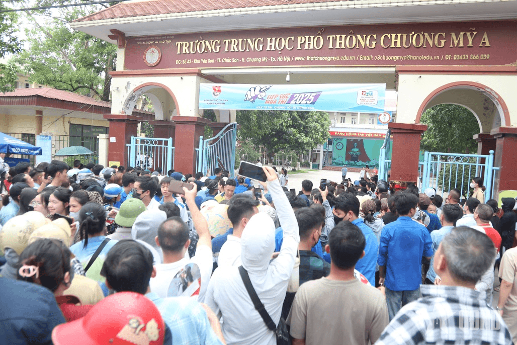 Hà Nội có 420 thí sinh vắng mặt trong buổi thi môn Ngữ văn vào lớp 10