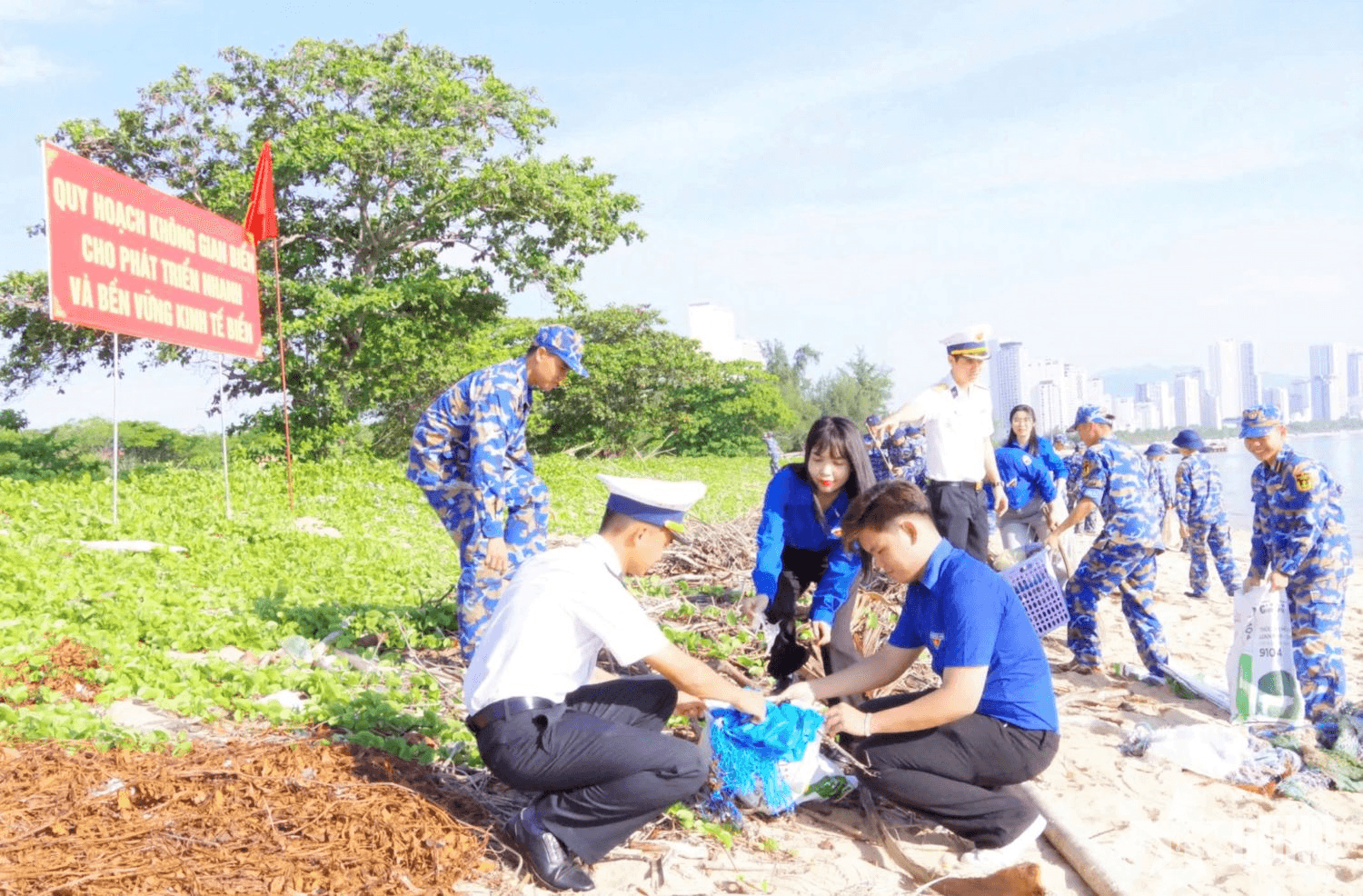 Học viện Hải quân hưởng ứng Tuần lễ Biển và Hải đảo Việt Nam và Ngày Đại dương thế giới