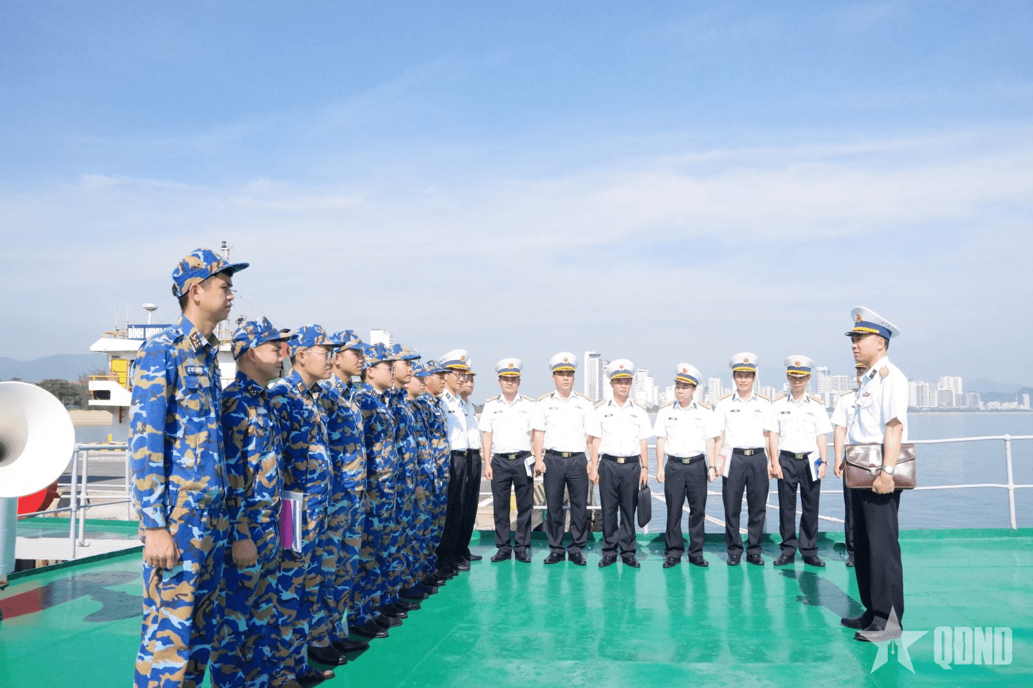 Học viện Hải quân thi đua “dạy tốt, học tốt”, lập thành tích chào mừng đại hội Đảng bộ các cấp
