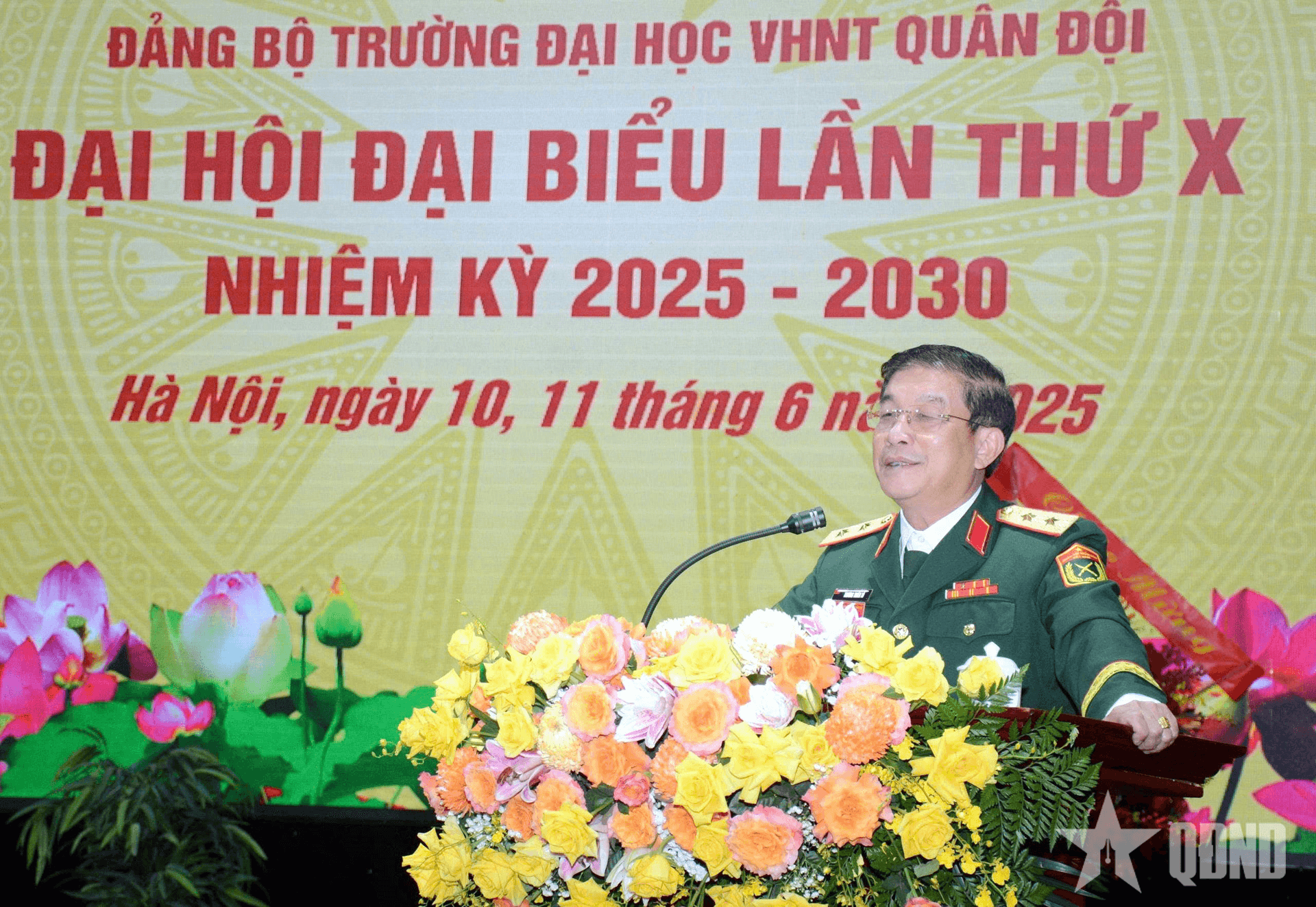 Trung tướng Trương Thiên Tô dự, chỉ đạo Đại hội đại biểu Đảng bộ Trường Đại học Văn hóa Nghệ thuật Quân đội